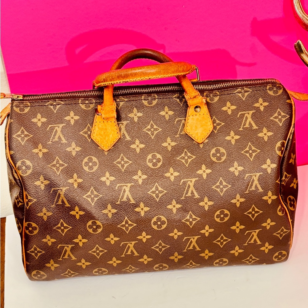Louis Vuitton Speedy 35  Brown Monogram Handbag - Picture 8 of 15